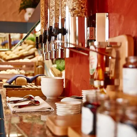 Und Restaurant Bommersheim Hotel 3*
