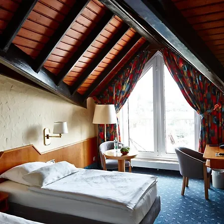 Hotel Und Restaurant Bommersheim