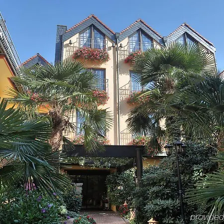 Hotel Und Restaurant Bommersheim 3*